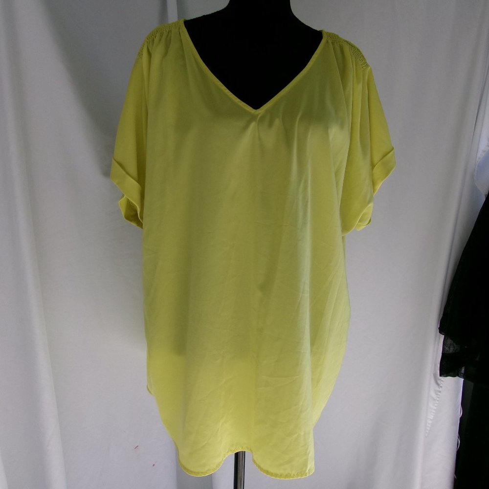 Lane Bryant yellow blouse size 18/20
